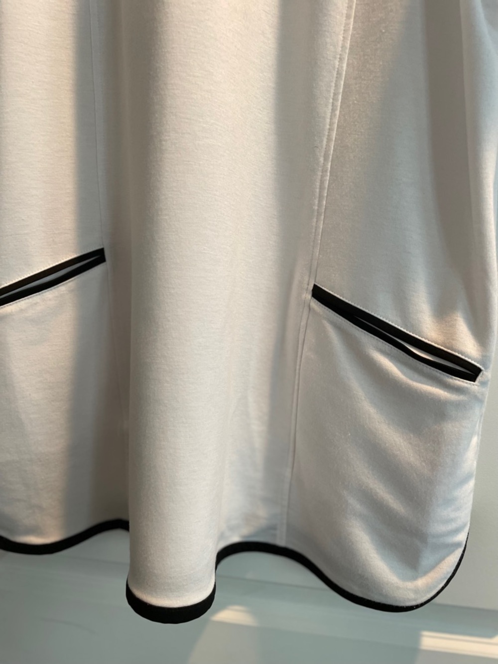 Weekends by Chico’s Hoodie Dress Size XL White Sporty Activewear Athleisure - Picture 7 of 11